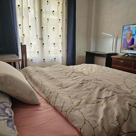 مبيت وإفطار مدريد Centrica Habitacion المظهر الخارجي الصورة