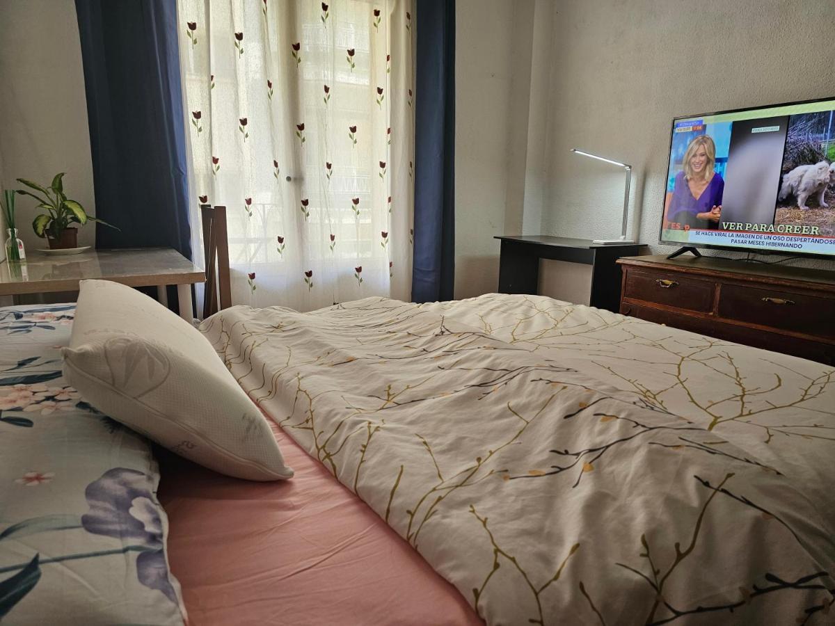 مبيت وإفطار مدريد Centrica Habitacion المظهر الخارجي الصورة