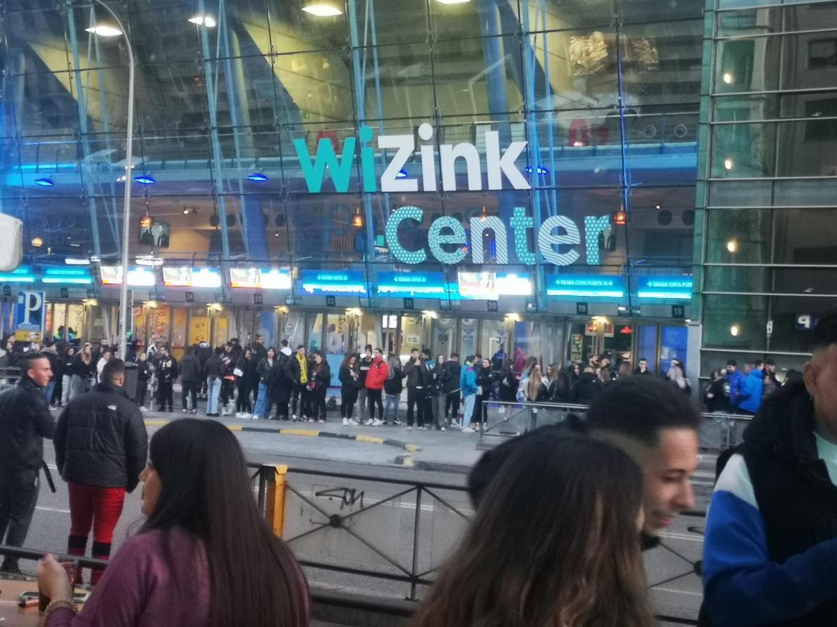 مبيت وإفطار مدريد Centrica Habitacion المظهر الخارجي الصورة